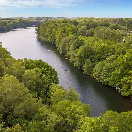 2 Bedroom Awesome In Holiday home *