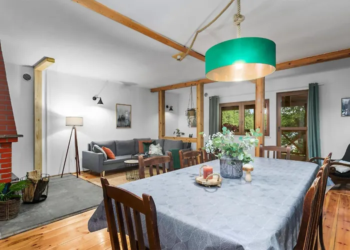 2 Bedroom Awesome In *